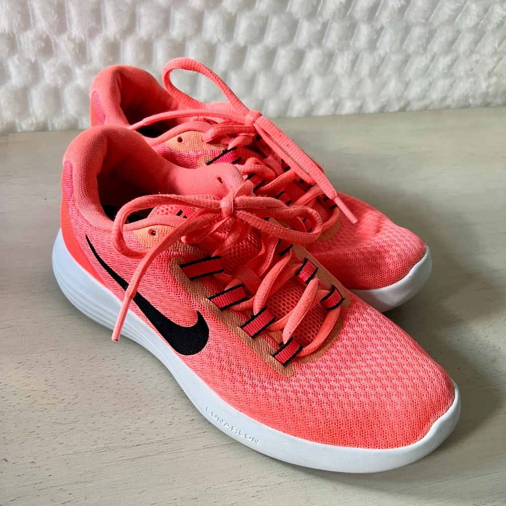 Nike Womens Lunarconverge 852469-600 Running Shoes Lace Up Low Top Size 6.5